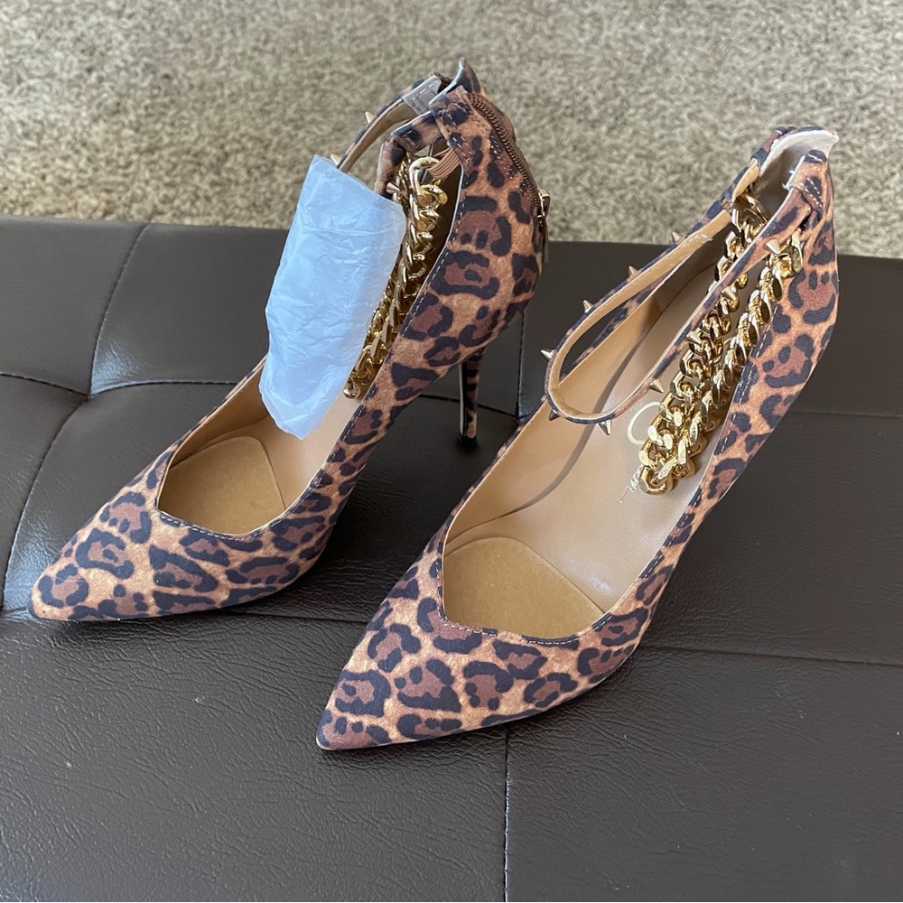 Jessica Simpson Women's Witnee High Heel Pump Leopard SZ 7. NIB. $29 - Picture 2 of 6